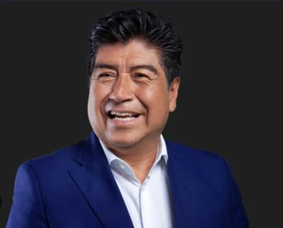 Jorge Yunda. Fotografía del material original del sitio; no corresponde necesariamente al trámite mencionado.